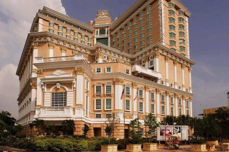 Grand Swiss-Belhotel Melaka Екстер'єр фото